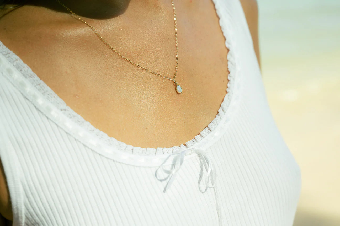 TOA Dainty Oval Opal Necklace