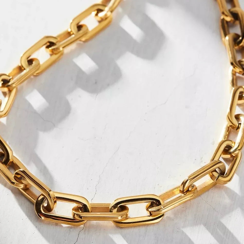 EV Gage Oversized Link Necklace
