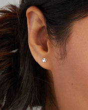 Load image into Gallery viewer, GOR Chloe Mini Studs SS
