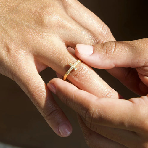 EV Brooks Sideways Cross Ring