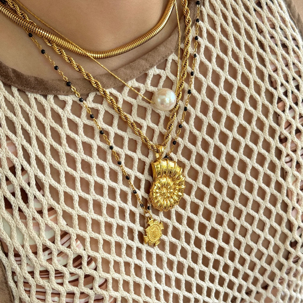 EV Zayla Cross Pendant Necklace