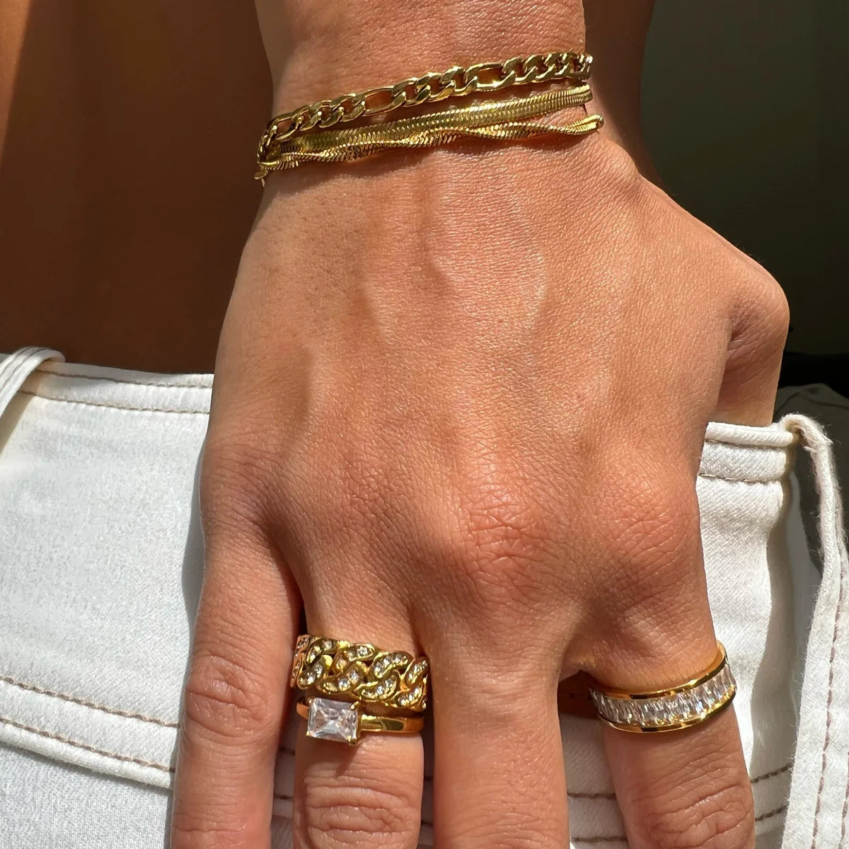 EV Pierce Twist Chain Bracelet