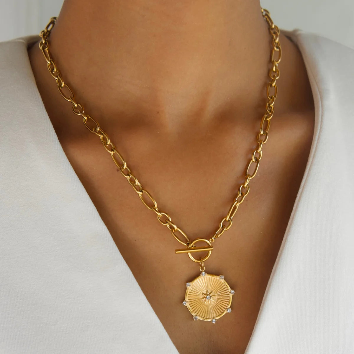 EV Briar Toggle Chain Medallion Necklace