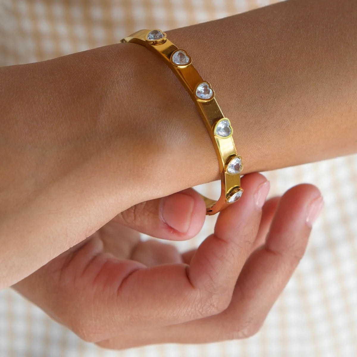 EV Leslie Heart Bangle Bracelet