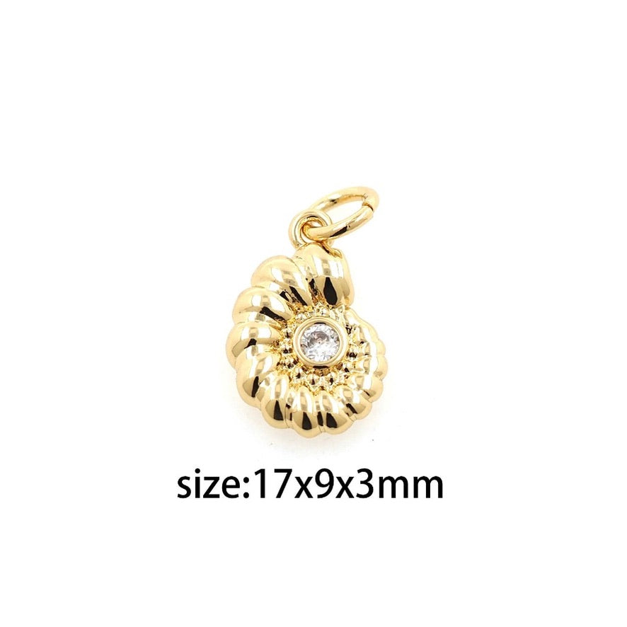 JULIA Small Charm