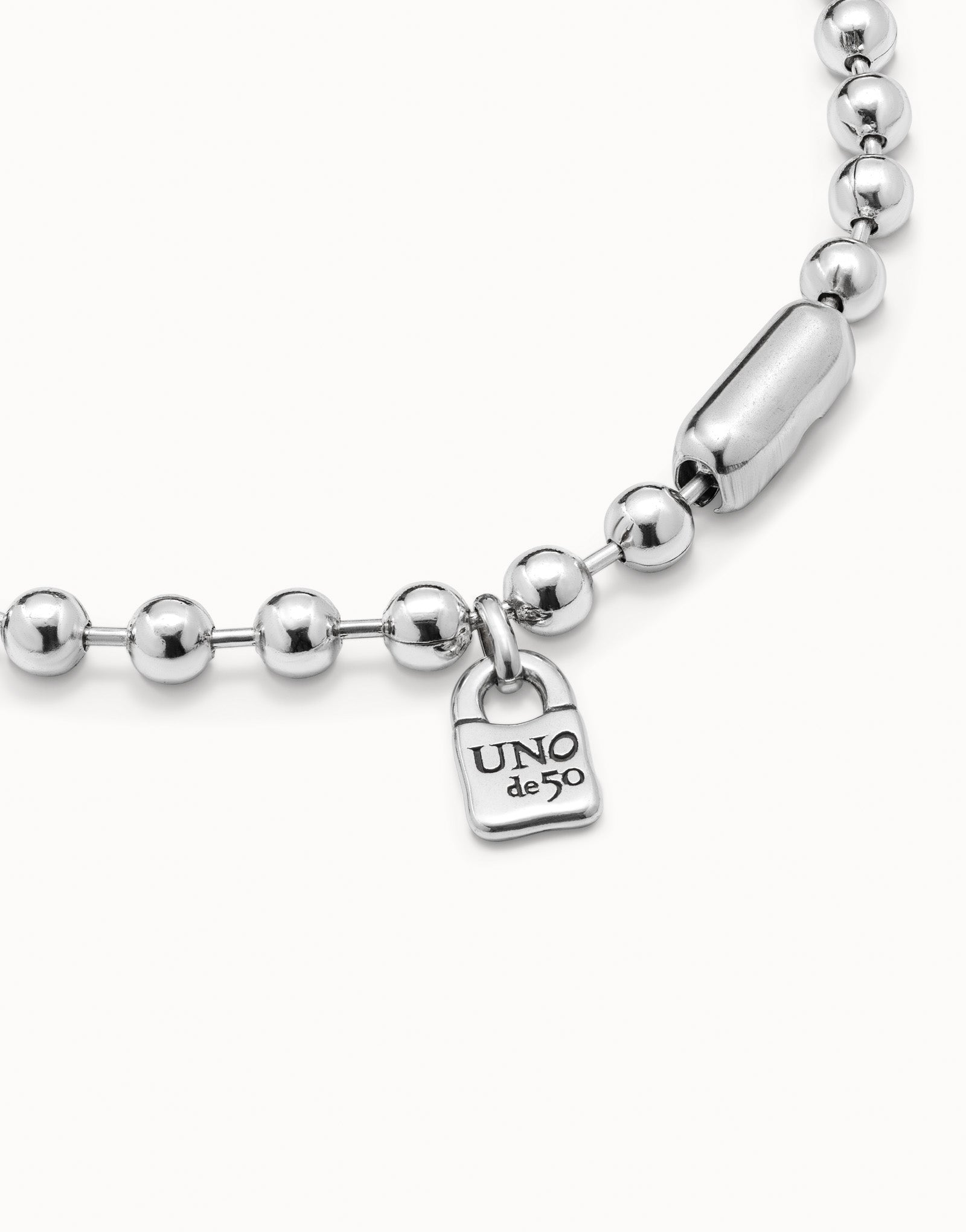 UNO COL1390 Snowflake Necklace