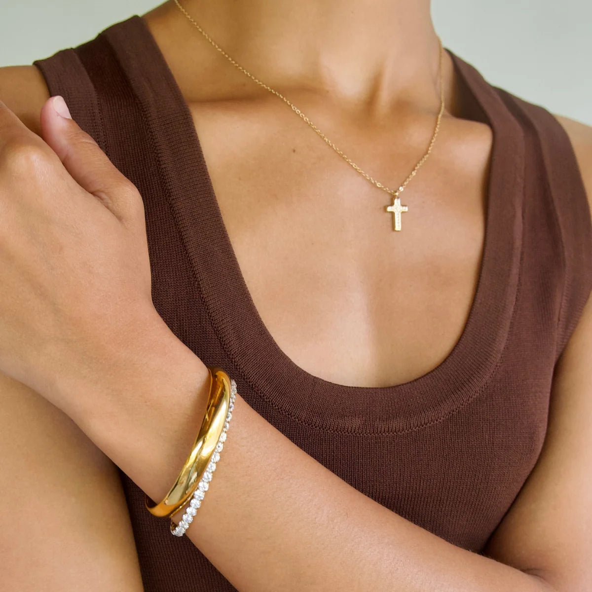 EV Wyatt Mini Cross Pendant Necklace