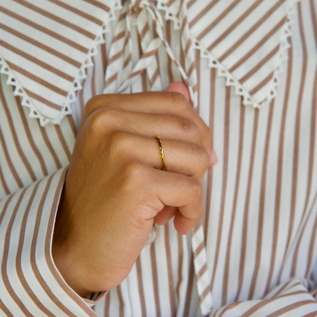 EV Chandler Hammered Ring