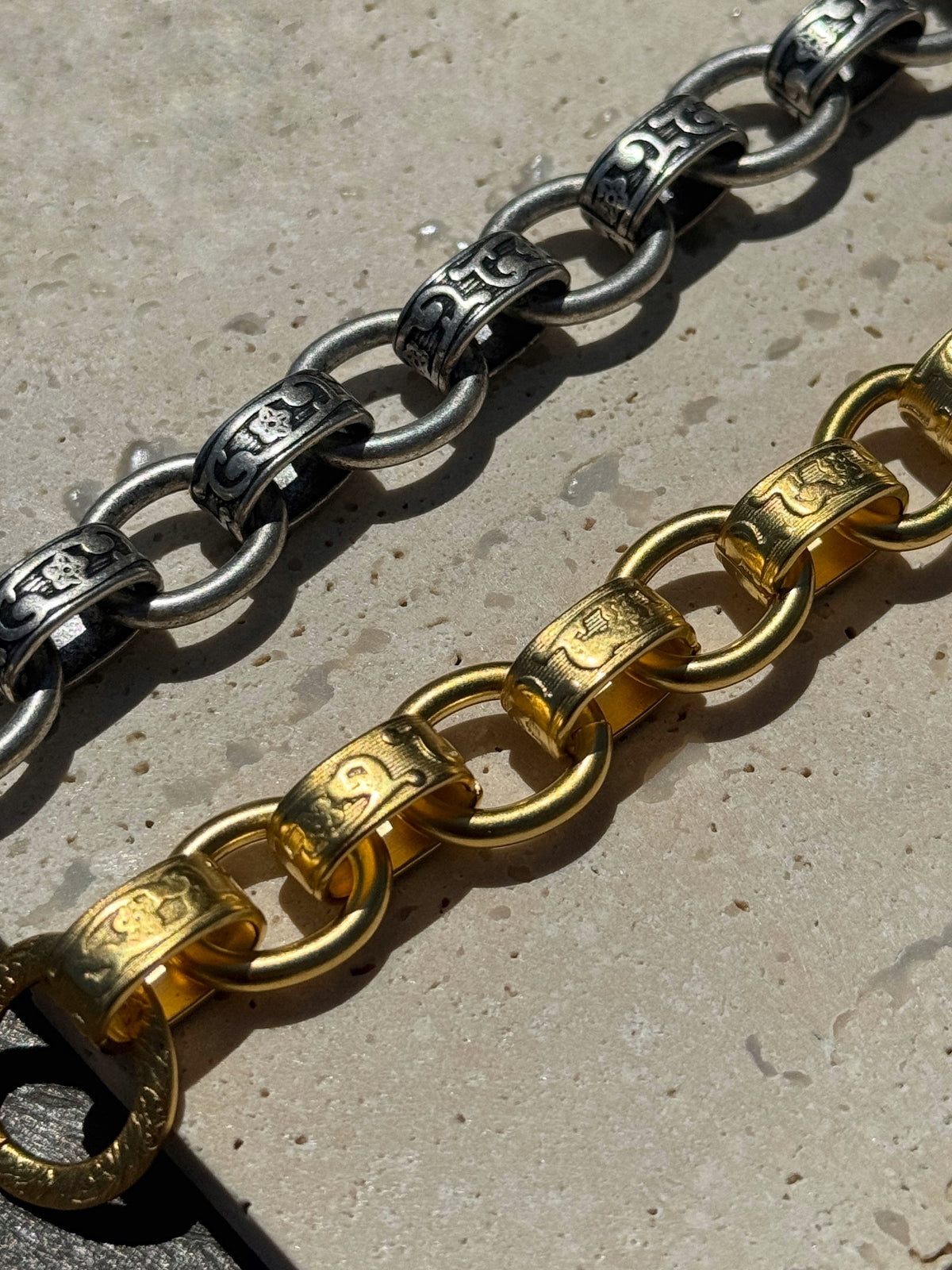 LVP Heavy Chain Bracelet in Gold