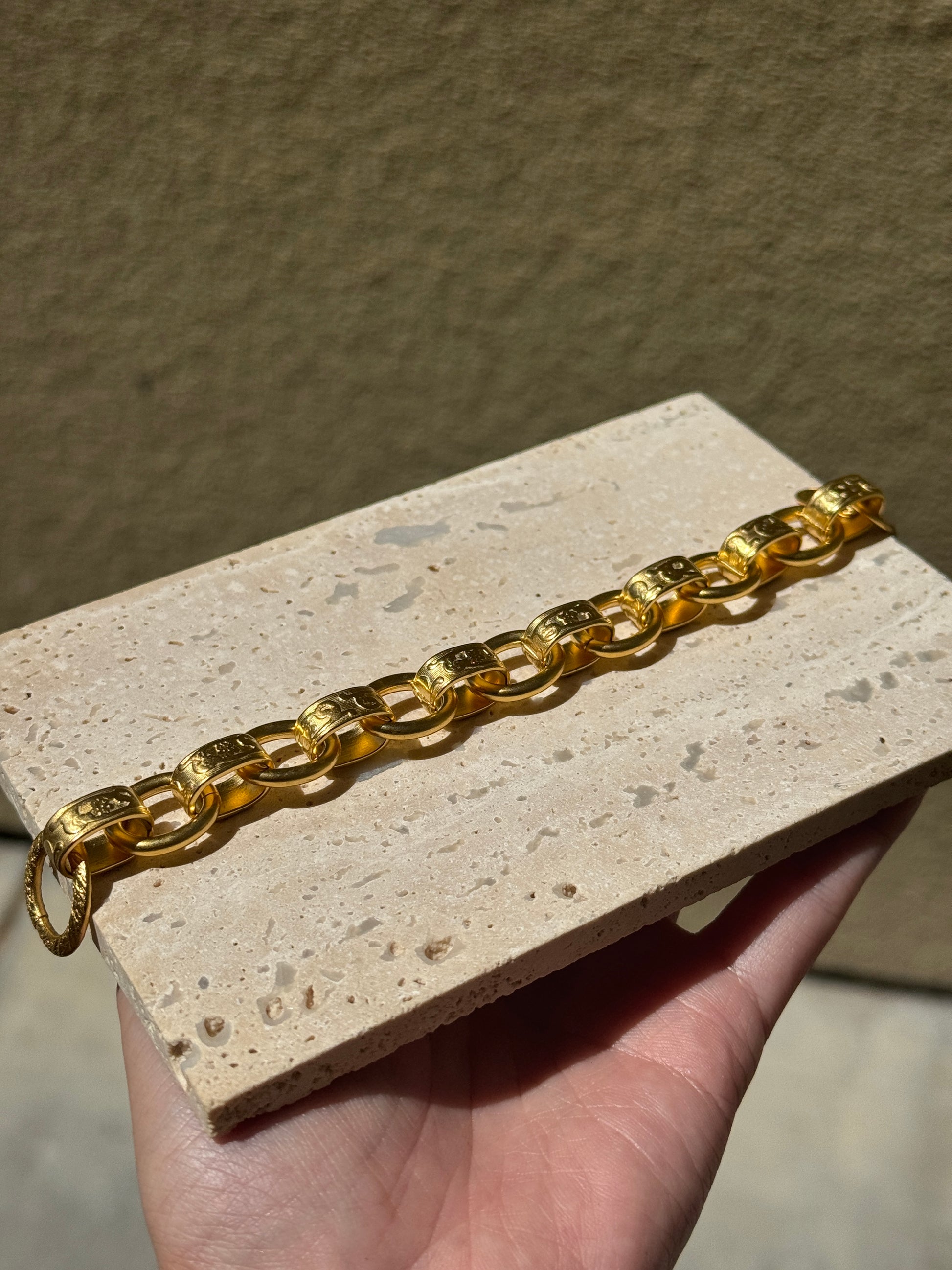 LVP Heavy Chain Bracelet in Gold