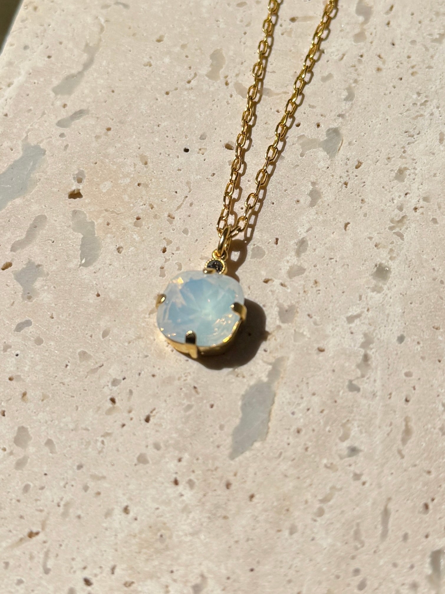 LVP 6556 Crystal Necklace