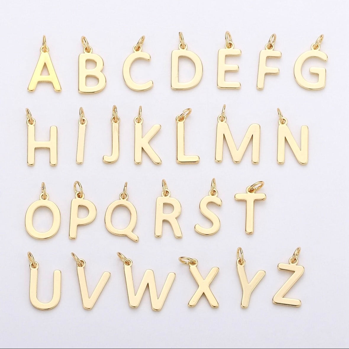 JULIA Plain Initial Charms