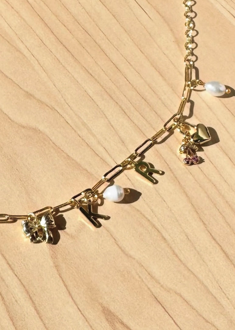 JULIA Plain Initial Charms