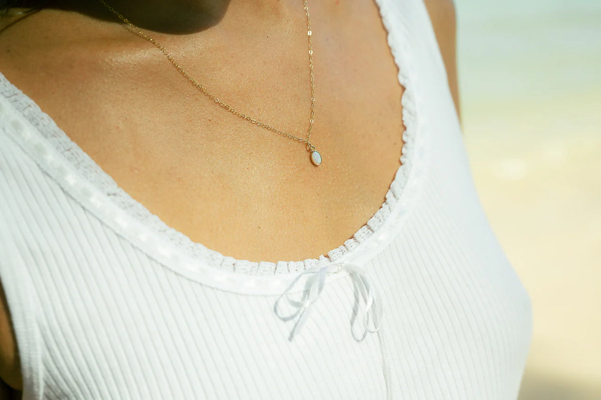 TOA Dainty Oval Opal Necklace
