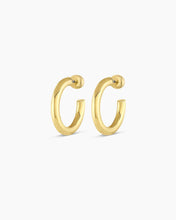 Load image into Gallery viewer, GOR Carter Small Hoops
