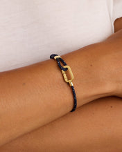 Load image into Gallery viewer, GOR Link Paracord Bracelet
