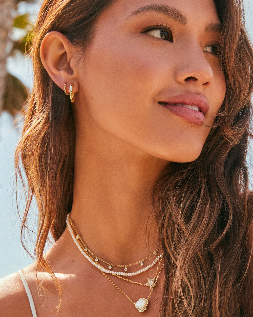 KS Brynne Shell Short Pendant Necklace