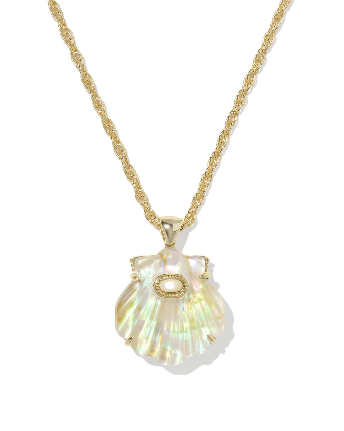 KS Lucia Shell Short Pendant Necklace