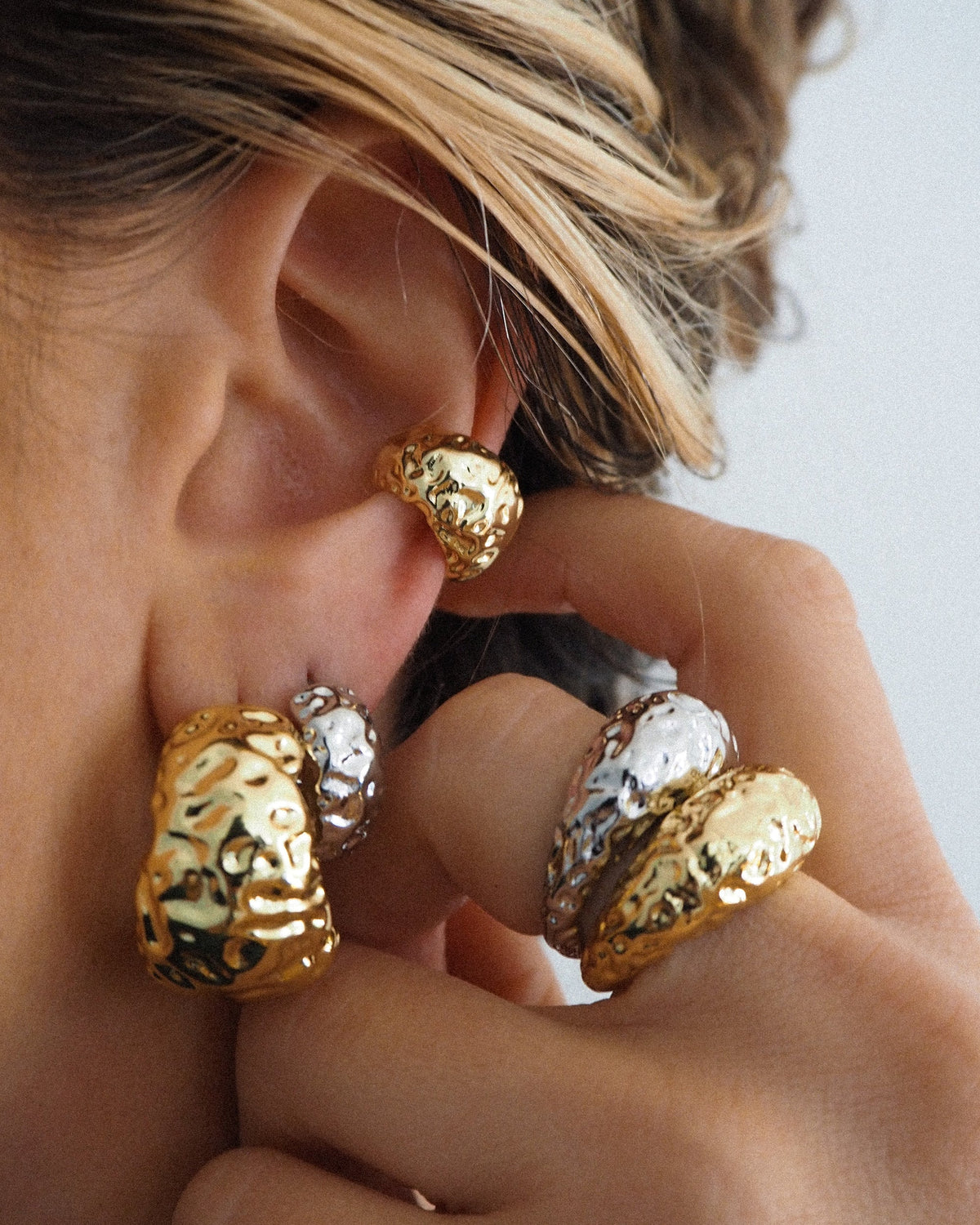 LAJ Molten Hoops