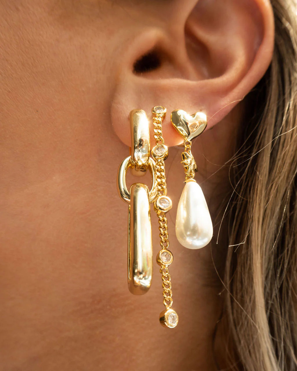 LAJ Pearl Star Studs