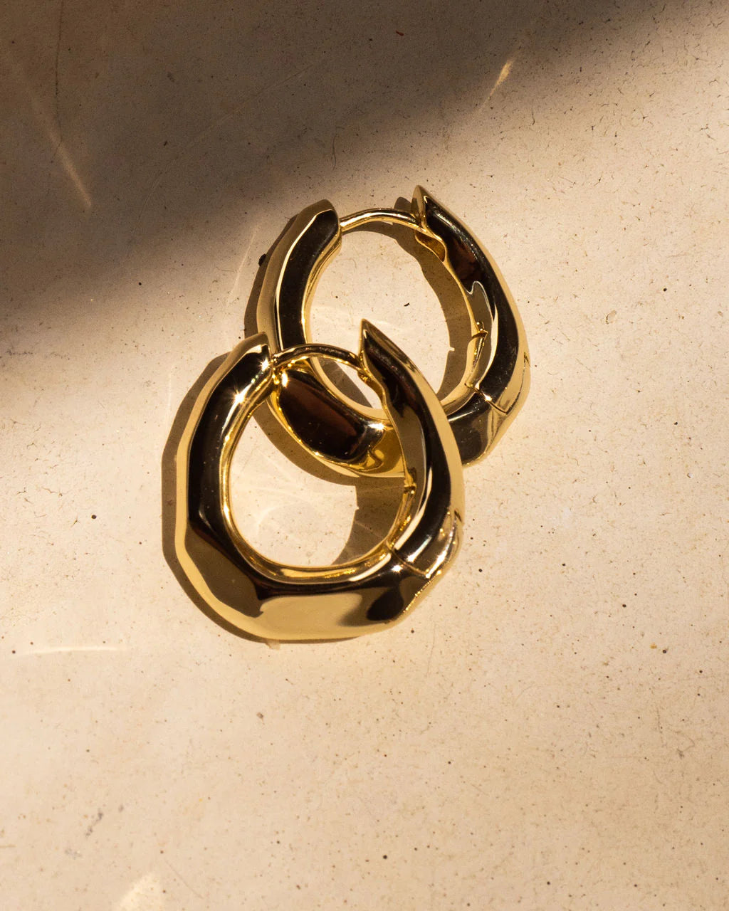 LAJ Delphine Hoops