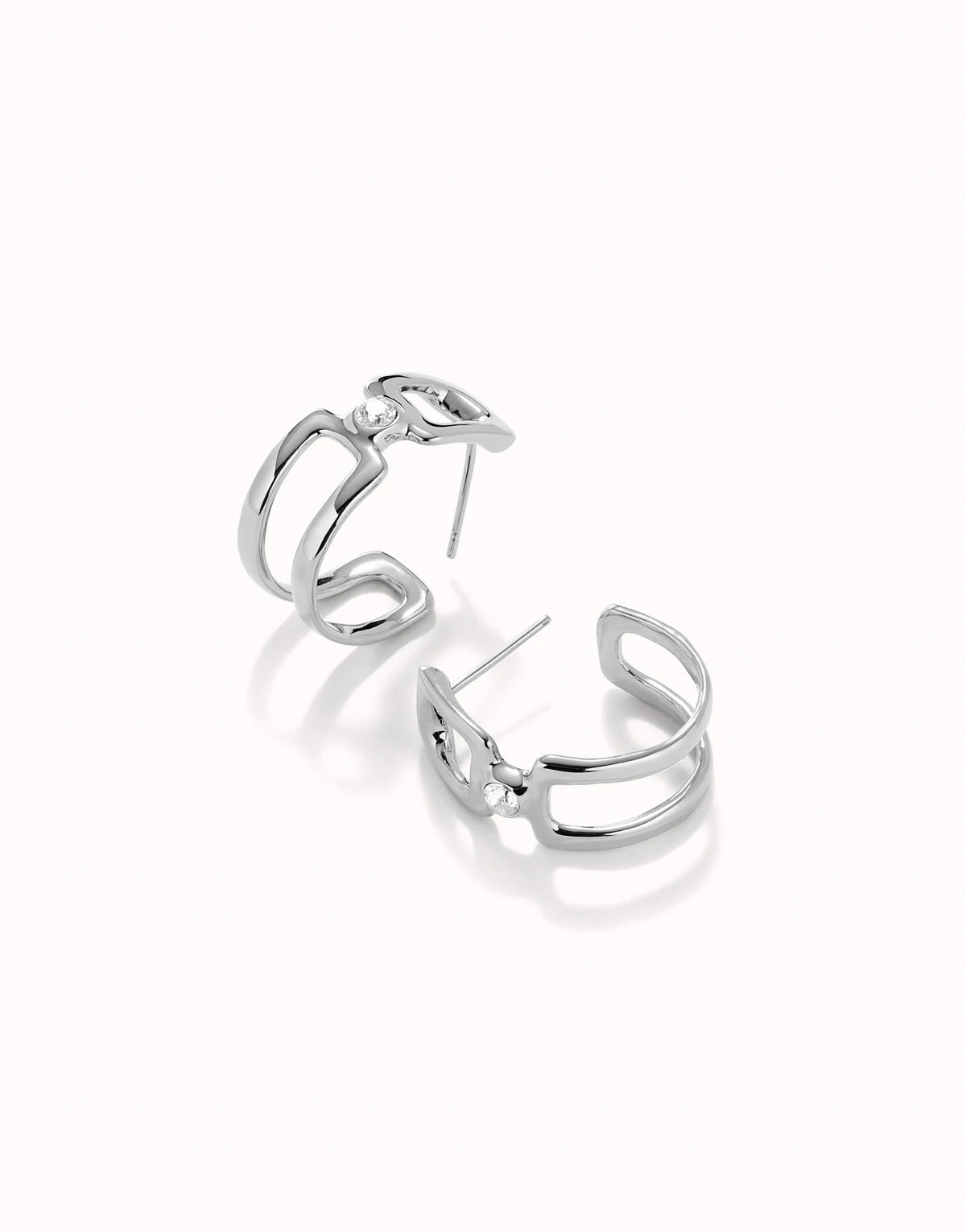 UNO Ser Indomable Earrings