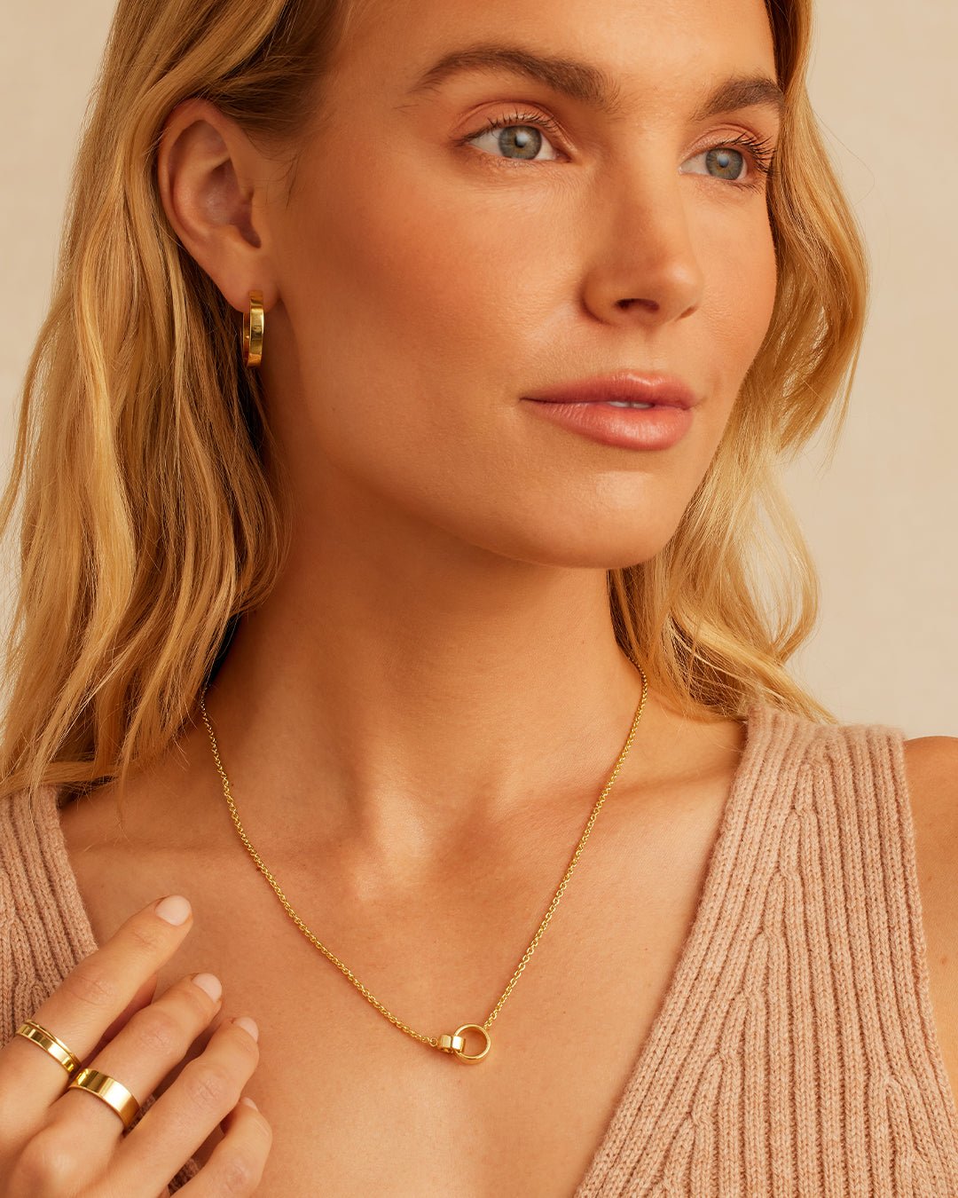 GOR Rose Interlocking Necklace