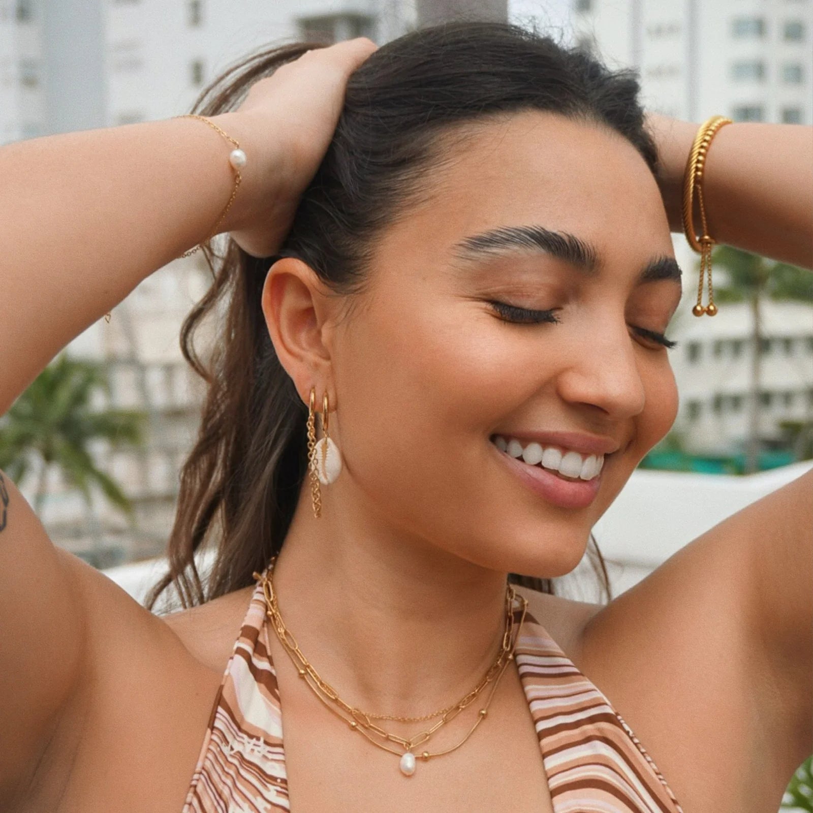 EV Shayla Dainty Pearl Chain Bracelet
