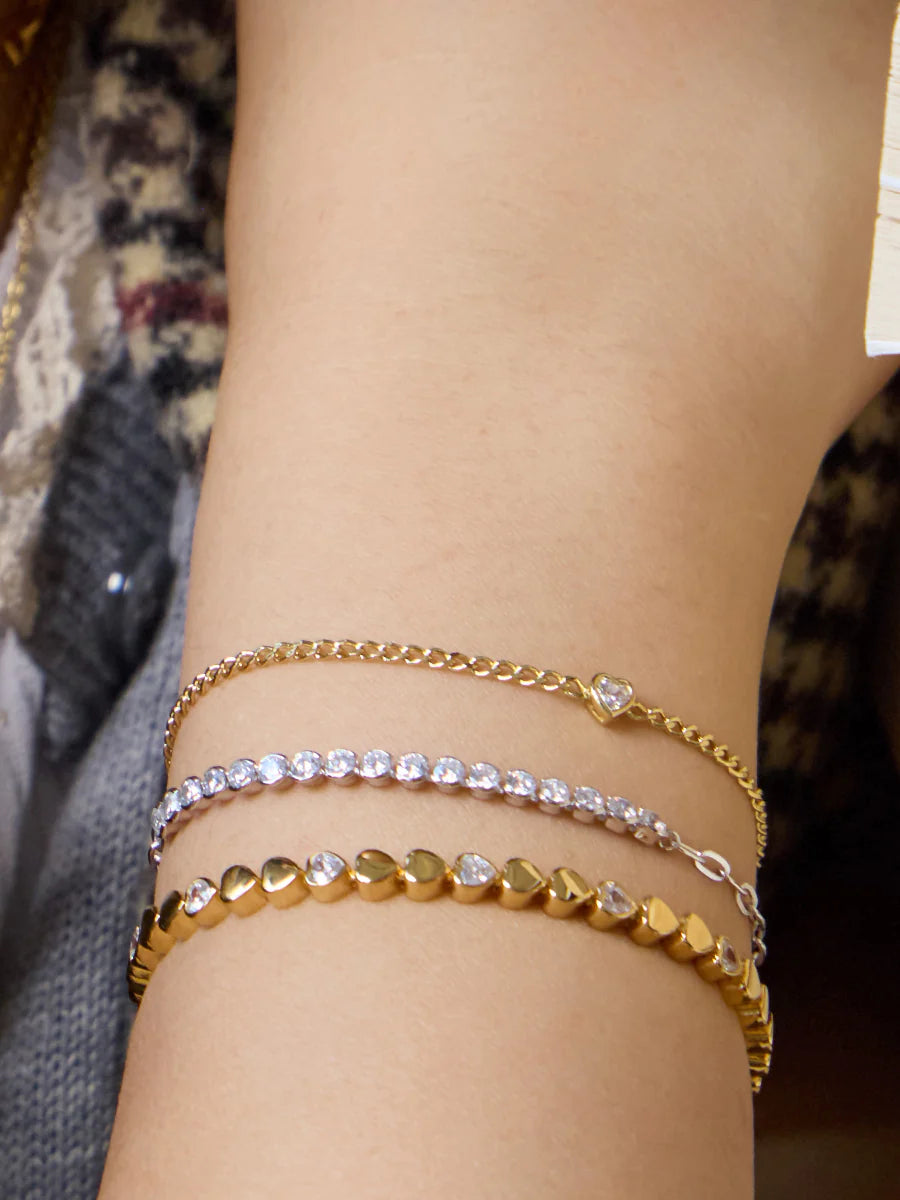 WCO 925 Heart Bezel Curb Chain Bracelet