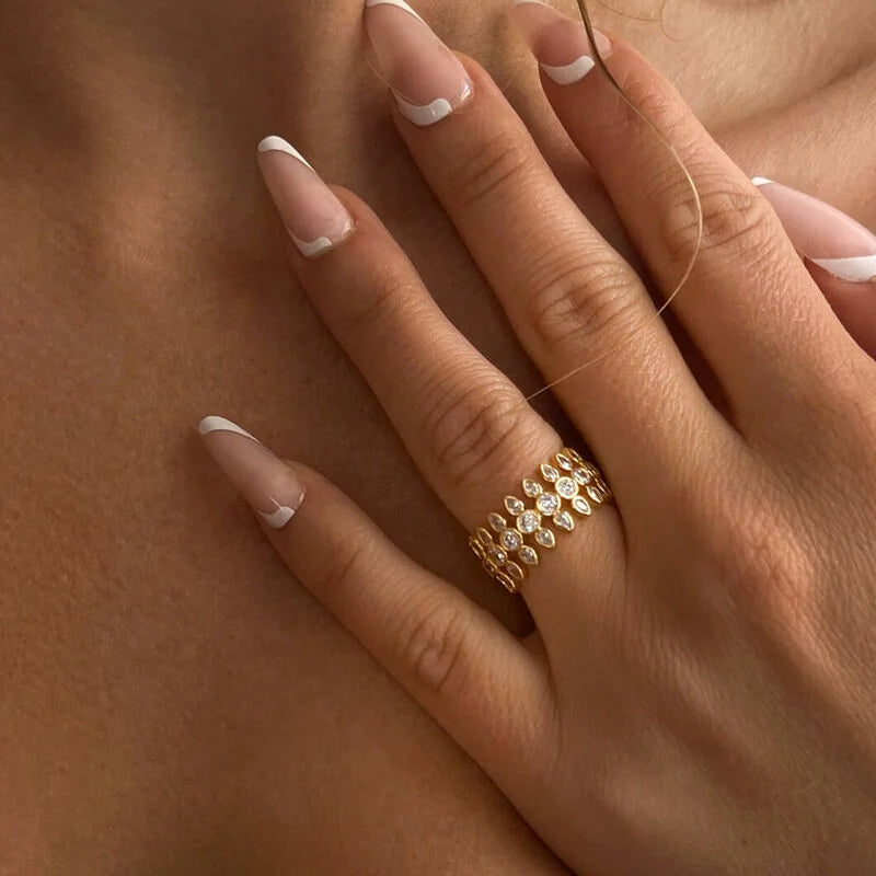 LAJ Florette Band Ring
