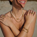 EV Miki Pearl Toggle Necklace