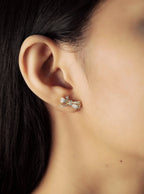 Tai TE-3305 Pave Bow Studs