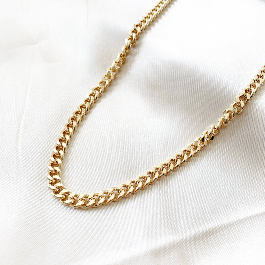Wallis Curb Chain Necklace