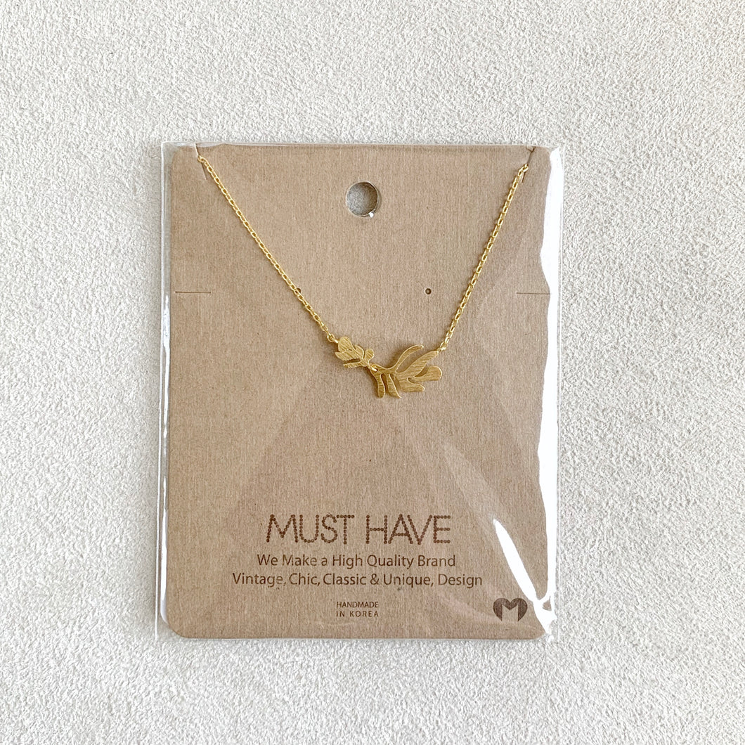 Mini Leaf Necklace