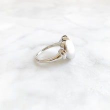Load image into Gallery viewer, Stacy Heart Ring
